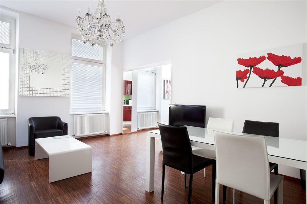 Pension Pharmador Viena Exterior foto
