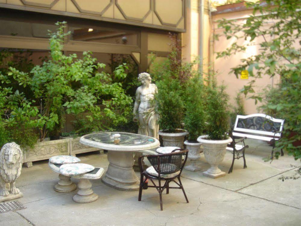 Pension Pharmador Viena Exterior foto