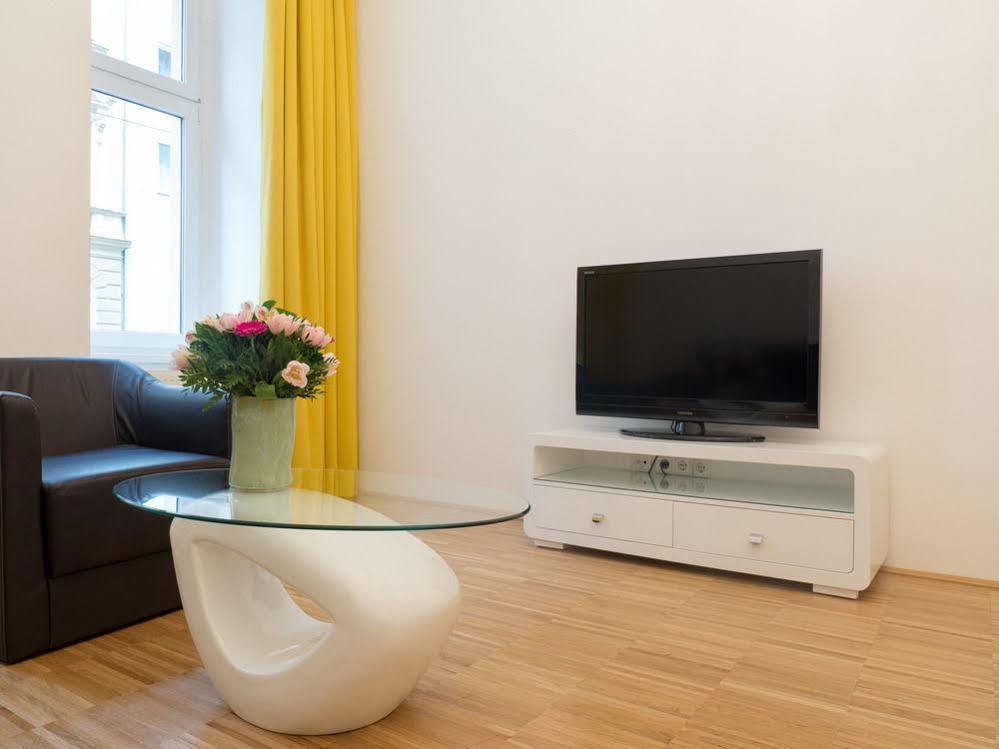 Pension Pharmador Viena Exterior foto