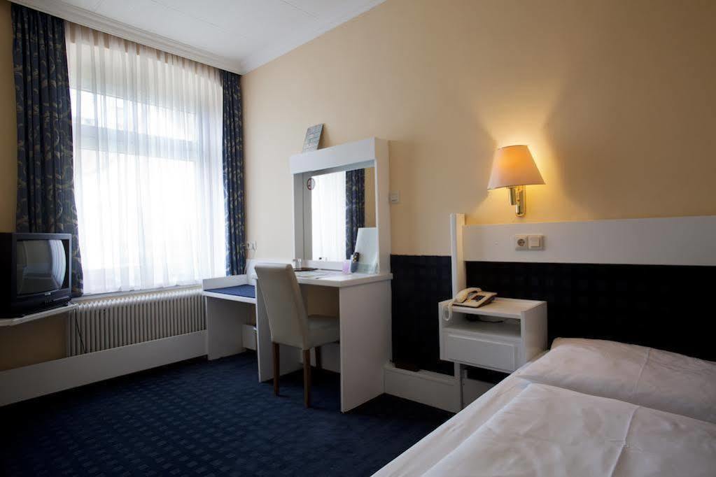 Pension Pharmador Viena Exterior foto